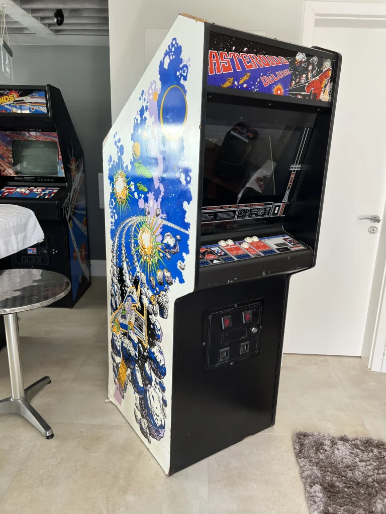 Atari Asteroids Deluxe Arcade - Upright - Cabinet Restore