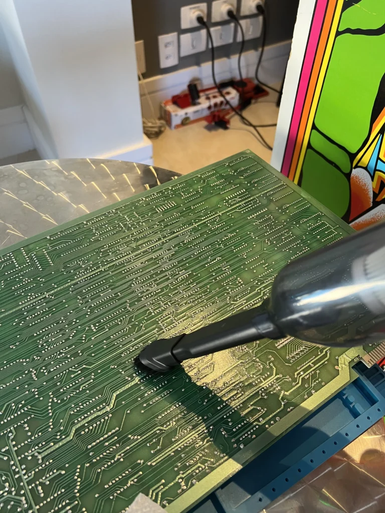 Space Duel Arcade Upright by Atari - PCB Maintenance