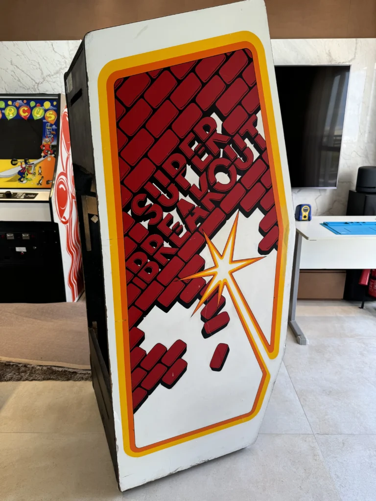 Super Breakout - Atari Arcade Game - Cabinet Cleaning